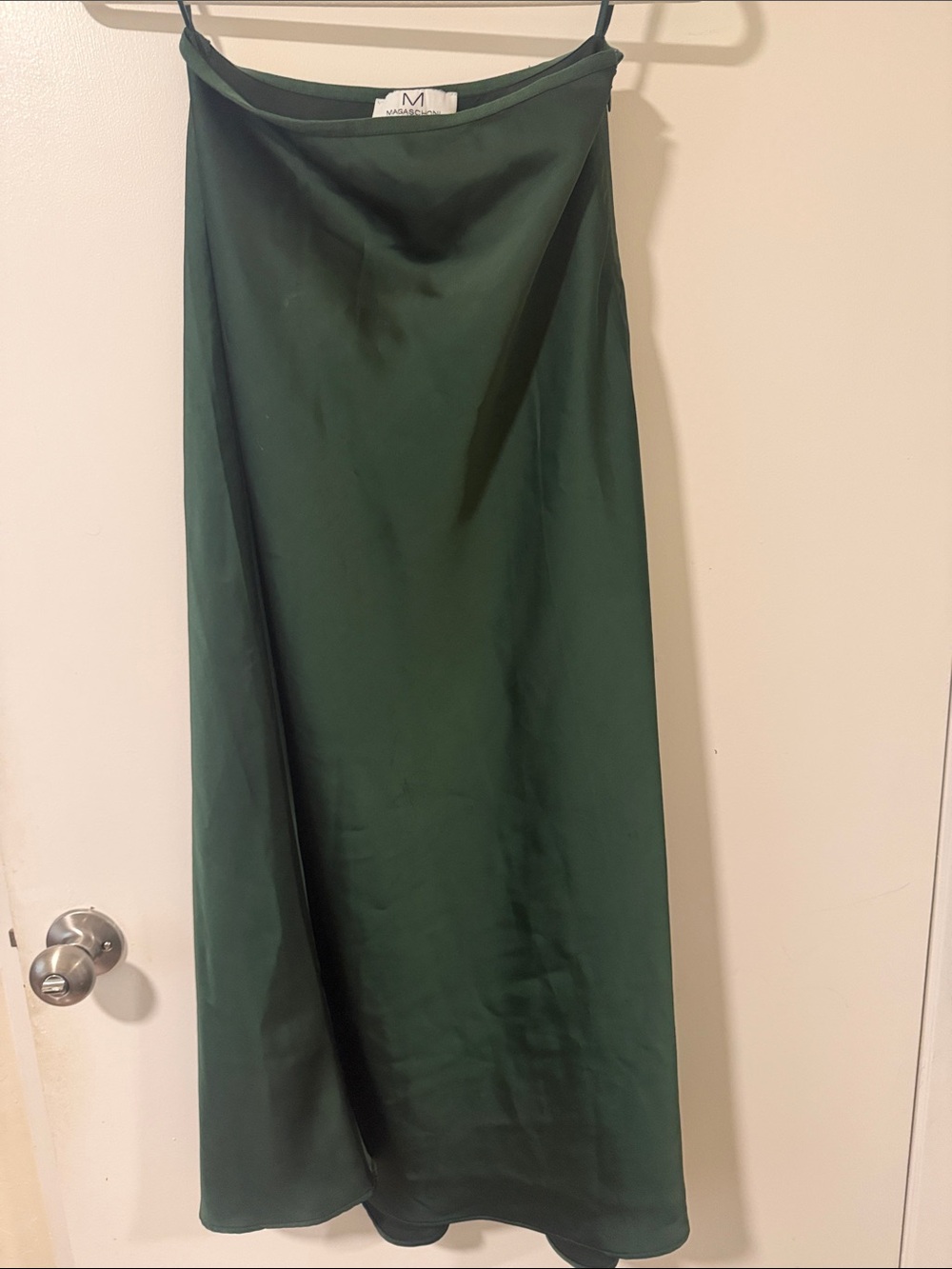 Mudd Forest Green Satin Maxi Skirt. Zipper on the side